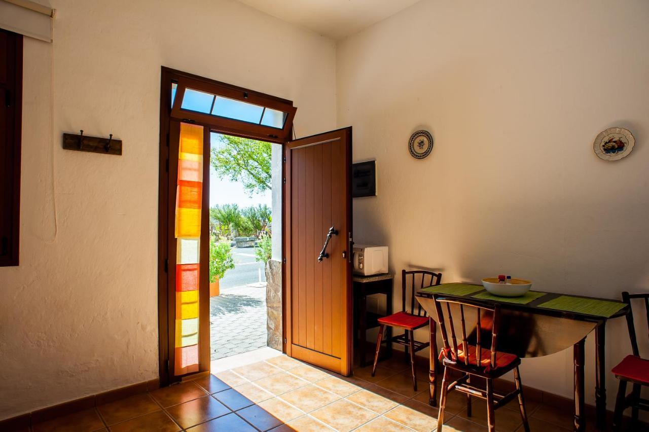 Casa Cueva El Molino Guest House Artenara Bagian luar foto