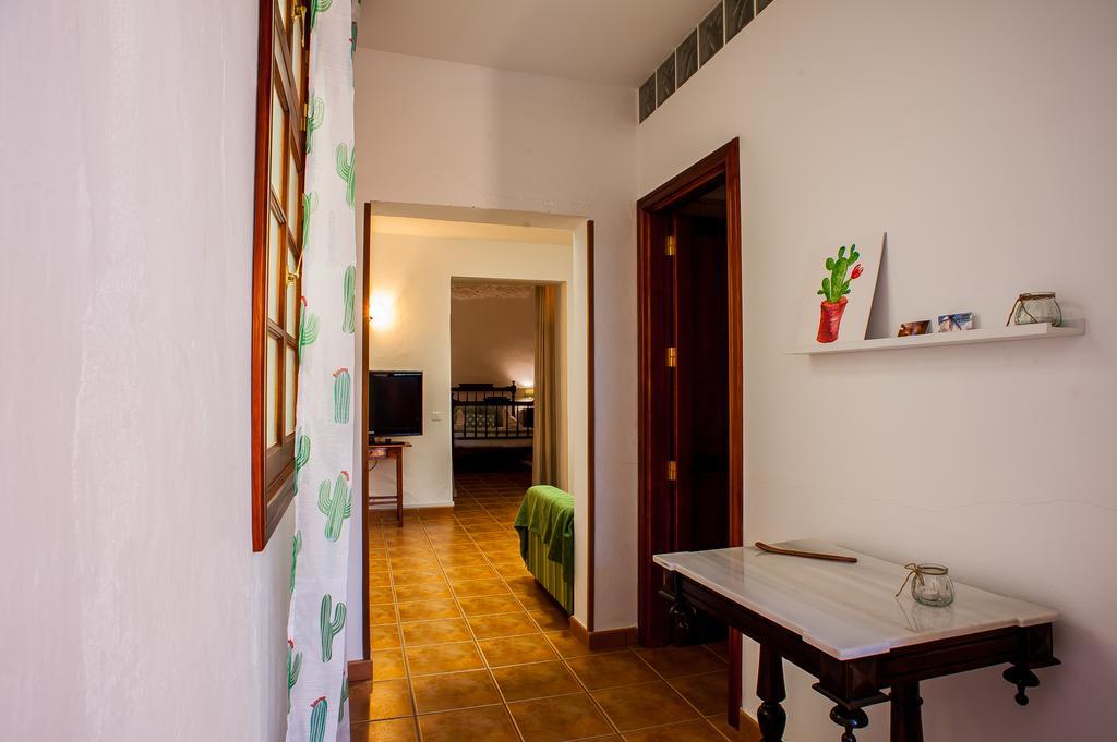 Casa Cueva El Molino Guest House Artenara Bagian luar foto